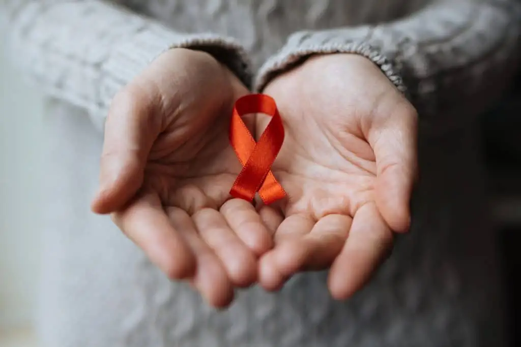 HIV ไม่น่ากลัว แต่ต้องตระหนักและป้องกัน